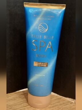 "TRUE BLUE SPA"